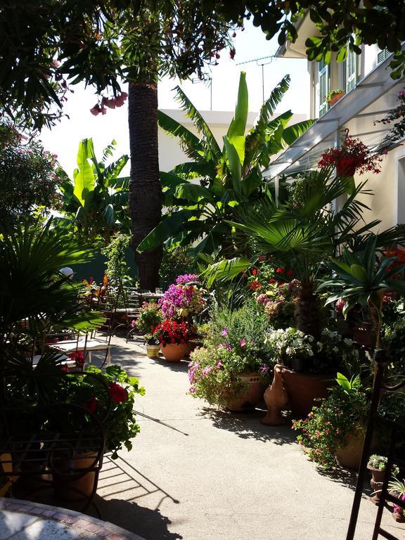 Logis Hotel Villa Victorine Niza Exterior foto